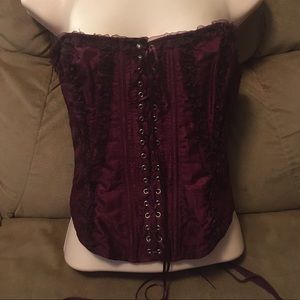 Burgundy corset Fredrick’s of Hollywood size 32